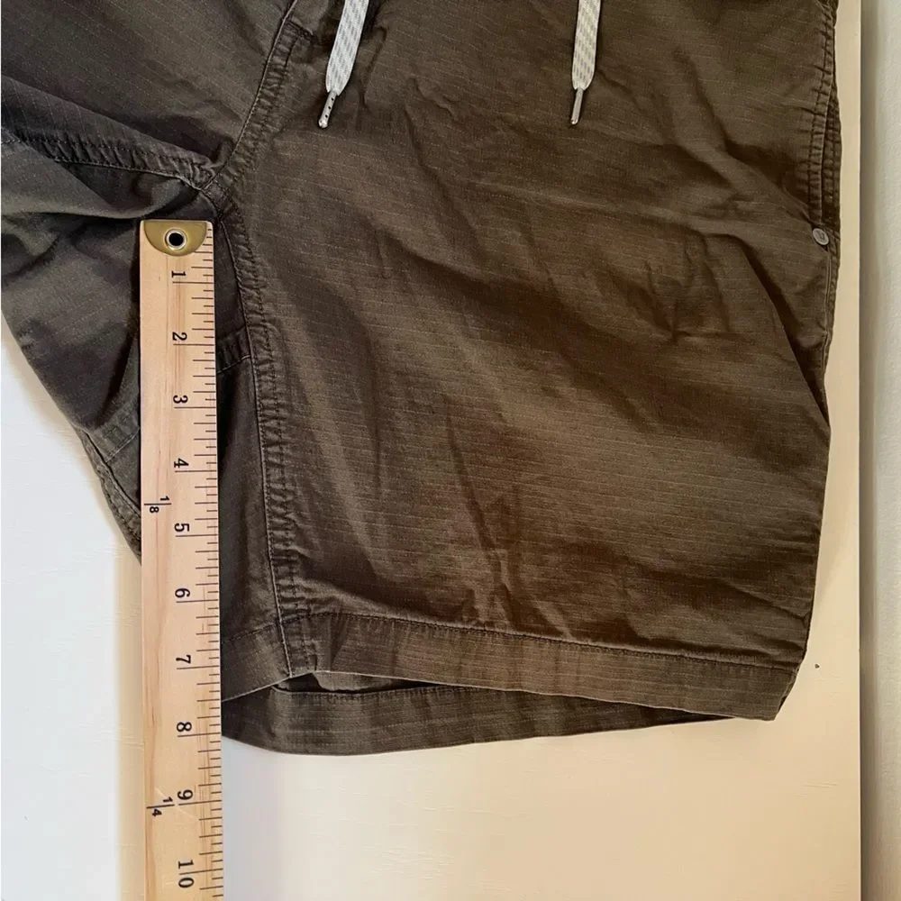 Vuori Ripstop Shorts Elastic Olive Green Dark Oregano Size XXL Hiking Outdoor